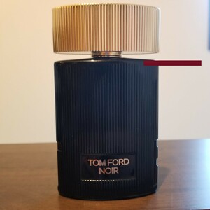 トムフォード ノワール プールファム 50ML TOM FORD NOIR POUR FEMME