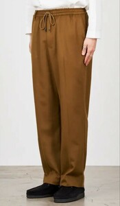 美品 23AW MARKAWARE CASHMERE 100% SIZE 2 BROWN KHAKI カシミヤフランネル カシミヤ トラウザーズ マーカウェア 定価55000円