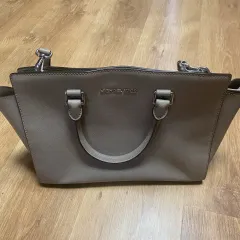 【雷市場（ポンジャン）商品韓国直送】 マイケル MICHAEL KORS(マイケルコース) バッグ 正規品