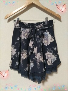 axes femme POETIQUE 花柄レース キュロット スカート 花柄