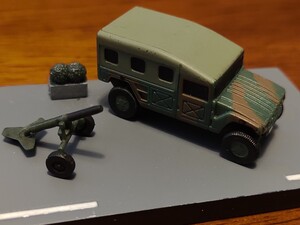 自衛隊制式装備コレクション /144 高機動車 +120mmモーター（普通科装備）2色迷彩 ザッカ 迫撃砲 ジオラマベース JGSDF 戦車