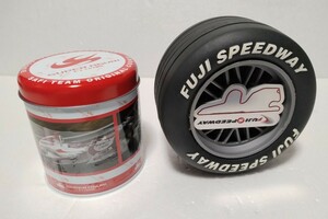 ス―パ―アグリ ホンダF1 チ―厶　オリジナル　クッキー空缶、富士スピードウェイ　タイヤ型　クッキー空缶　セット