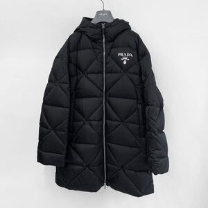 人気 PRADA Re-Nylon ダウンコート トライアングルロゴ ダウンジャケット プラダ 長袖 キルティング リナイロン 新品 Lサイズ