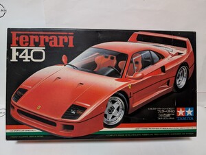 タミヤ スポーツカーシリーズ NO.77 フェラーリ F40 未組立です エンジン再現 リヤカウル開閉式 フルディスプレイモデルです