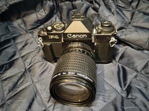 キヤノン Canon New F-1アイレベル ボディ 中古 ジャンク＋レンズ2本（35-105、100-300）