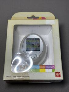 未開封品/たまごっち プラス カラー ホワイト TAMAGOTCHI