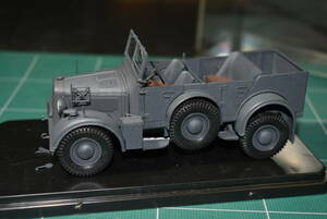 Qo370【組立 塗装済】 1/35 WWII German Standard Personnel Car Horch Kfz.15 ドイツ軍 中型乗用車 ケース付 60サイズ