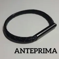 ANTEPRIMAアンテプリマ バングル ブレスレット レザー 皮 黒ブラック鱗