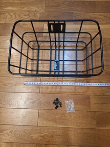 自転車前カゴ　フロントバスケット　新車購入２日目外し。。。。　綺麗ですが、中古です。　シティーサイクル　籠口約３８２５ｃｍ　