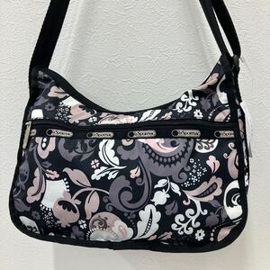 □46−2349 LeSportsac レスポートサック ショルダーバッグ 斜めがけバッグ 黒 ブラック 花柄 レディース 軽量 カジュアル シンプル 