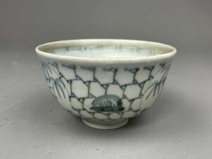 古伊万里 茶碗 時代品 染付 網手 小型 くらわんか 盃 酒器 波佐見焼 江戸時代 初期伊万里