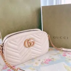 GUCCI バッグ　GGマーモント　ショルダーバッグ　スモール　ホワイト　白