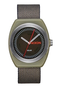 NIXON ニクソン Light-Wave リサイクル海洋プラスチック素材 Epson ソーラーパワー SURPLUS A1322-1085-00