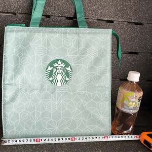 ●　 クーラーバッグ　保冷バッグ 2021年 STARBUCKS スタバ 　スターバックス　リサイクルポリエステル　夏　福袋　　グリーン系