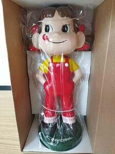 【100円スタート】【新品未使用】 首振りペコちゃん人形 ペコちゃん 人形 フィギュア FUJIYA 不二家 高さ32㎝ 未開封