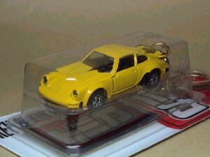 キーチェーン トミカ TOMICA Porsche TURBO TYPE ポルシェ 930 ターボ タイプ 黄色 イエロー ミニカー ミニチュアカー Toy car Miniature