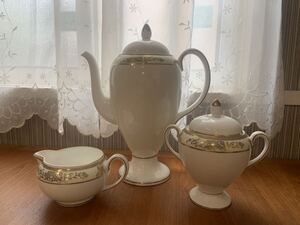 WEDGWOOD CLIVEDEN ウェッジウッド クリブデン ティーポット シュガーポット クリーマー ミルクポット 3個セット まとめて