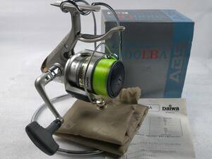 驗【新品未使用品】 ダイワ エンブレムZ 2000LBA DAIWA EMBLEM-Z グローブライド レバーブレーキ スピニングリール デッドストック品 1105