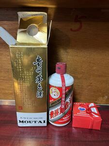 貴州茅台酒 マオタイ酒 天女 2009年500ml 53% マオタイ 白酒 中国酒 グラス 箱付き貴州茅台酒