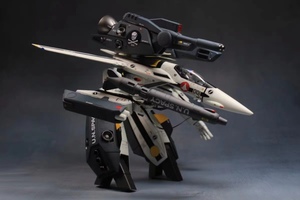 1/72 マクロス VF-1S/A 組立塗装済完成品