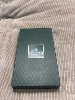 GUCCI ブラウンレザー 二つ折り財布 箱付き