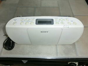 SONY FM/AM CD-R/RW MP3/WMA PERSONAL AUDIO SYSTEM ZS-E20CP