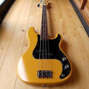 Fender USA American precision bass フェンダー アメリカン　プレシジョン　ベース