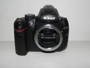 Nikon D5000　Body【1230万画素】中古良品