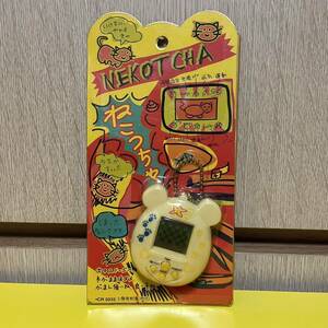 パッケージ付き NEKOTCHA ねこっちゃ デジタルペット 携帯型 育成ゲーム 携帯ゲーム レトロゲーム ホワイト 白 たまごっち系 猫 ネコ 動物