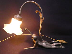 ヴィンテージ 横たわる裸婦像 テーブルランプ イギリス球 /検 卓上ランプ 照明器具 インテリア オブジェ 置物 アンティーク レトロ