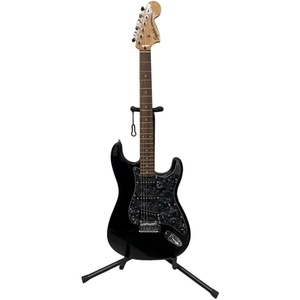 Squier スクワイヤー アフィニティ ストラトキャスター メタリックブラック Fender エレキギター ソフトケース付【中古】 12412K260