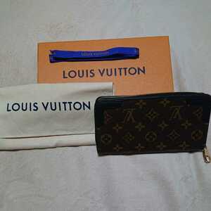 LOUIS VUITTON ジッピーウォレット 