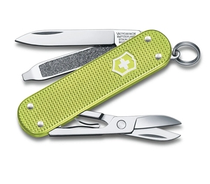 ビクトリノックス VICTORINOX　0.6221.241G クラシック ALOX　Lime Twist サイズ 高さ 6 mm 長さ 58 mm 幅 18 mm 重さ 17 g 素材 Alox