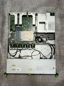 Fujitsu PRIMERGY RX 1330 M4 サーバー★部品取り▲450W電源*1、RAIDカード付き▲ジャンク品●g55