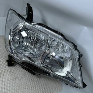 M26-2-2 新品　セレナ　前期　C26 打刻B　HID 右 100-23097 ヘッドライト 26025-1VA5C