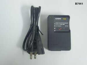 B7061R CASIO カシオ バッテリーチャージャー 充電器 BC-31L 動作品