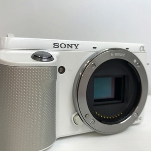 【破損有り】 ソニー SONY デジタル一眼カメラ α（アルファ） ミラーレスカメラ NEX-F３