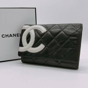 高貴なキルティング★　CHANEL シャネル　カンボンライン 二つ折り財布 ココマーク デカココ マトラッセ ウォレット コインケース　白　黒