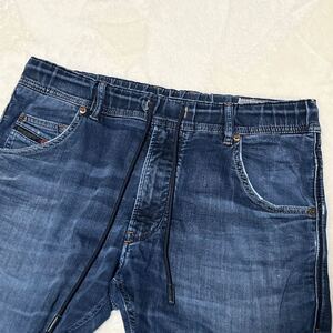 美品/W30● DIESEL ジョグジーンズ ディーゼル joggjeans インディゴ KROOLEY ストレッチ デニムパンツ レザーパッチ Gパン メンズ L相当