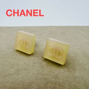 CHANEL シャネル ピアス ホワイト ココマーク