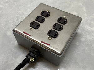 △4690　中古品　オーディオ機器　電源タップ　6口　3m　OYAIDE OCB-1型　小柳出電気商会