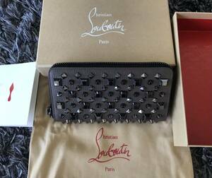 ★送料込★激安★未使用★ Christian Louboutin クリスチャンルブタン PANETTONE 長財布 スパイク スタッズ ガンメタ 財布 パネトーネ