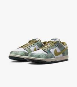 NIKE SB DUNK LOW PRO x Alexis Sablone White and Pacific Moss　Dunk Low Pro QS Chameleon　ダンク　カメレオン　