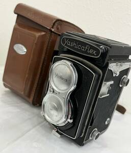 2276▲ Yashicaflex ヤシカフレックス MODEL C 1:3.5 F=80mm 二眼カメラ レザーケース付 動作未確認 現状品 ジャンク品 経年品 