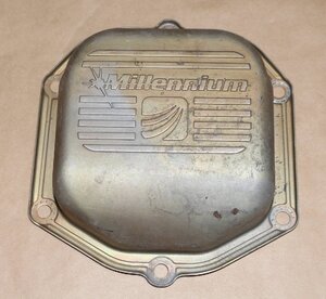 ヤフオク 航空機エンジン LYCOMING Millennium ライカミング バルブヘッドカバー 灰皿 小物入れ