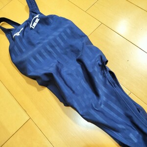 イトマン　ISS　競泳水着　ハイカット　MIZUNO