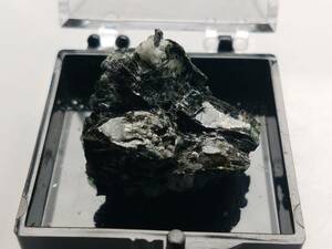 F-5557 Bornite Ore斑銅鉱 標本　珍しい品　収蔵品