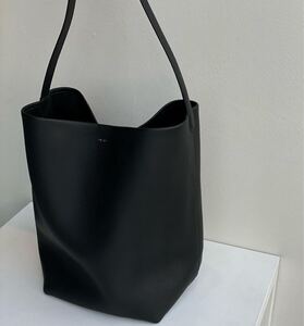 ★新品タグ付き★¥499,000- THE ROW Large N/S Park Tote ★ パークトート ラージ ブラック黒クリスマスプレゼントギフトメンズレディース