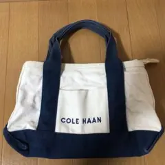 COLE HAAN トートバッグ ホワイト/ネイビー キャンバス