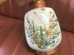 柴田陶器　花絵柄花瓶　10×30